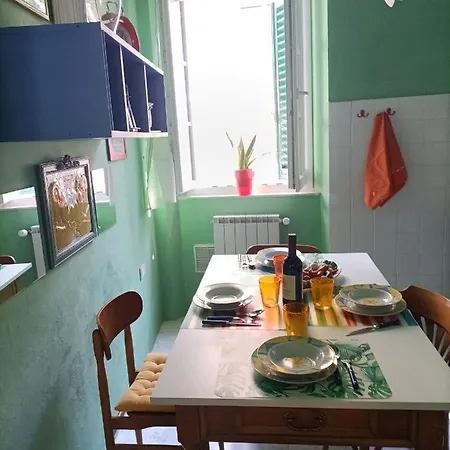 Casa Di Titta Vicino Al Mare Viareggio